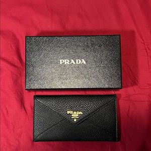 Prada Vitello Grain Leather Envelope Wallet - 100% Authentic